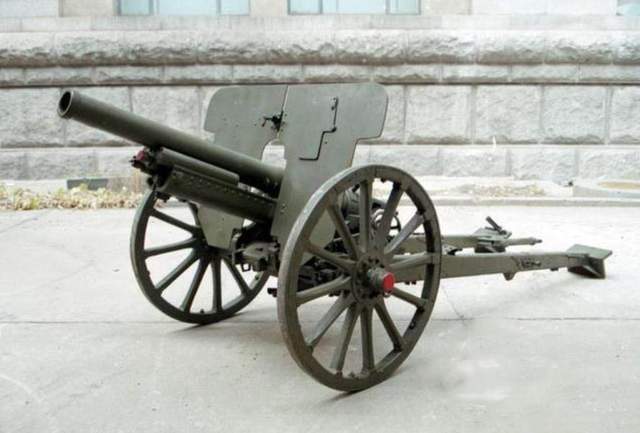 该型火炮早在1911年就进行研发,并在1917年装备,长达6年时间的研制,在