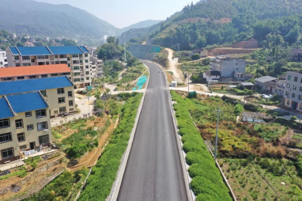 闽清这条公路即将完工