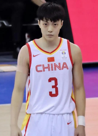 胡明轩代言事件持续发酵,cba或将其禁赛