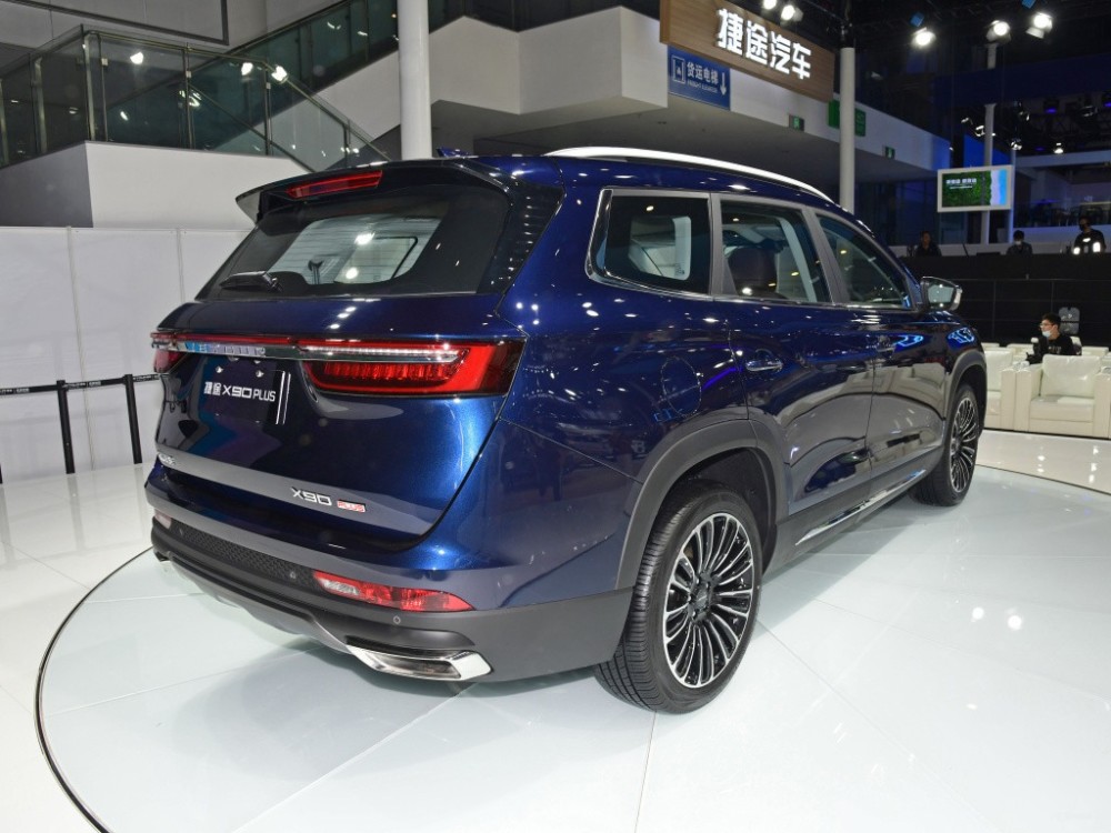捷途x90新款2020图片,捷途x90新款2020 深度体验捷途x90 plus:尺寸不输汉兰达,却只卖10多万