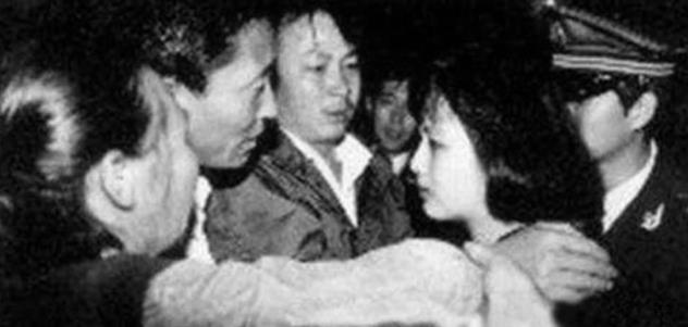 被枪决的20岁死刑犯陶静,为爱不肯供出同伙,死前要求