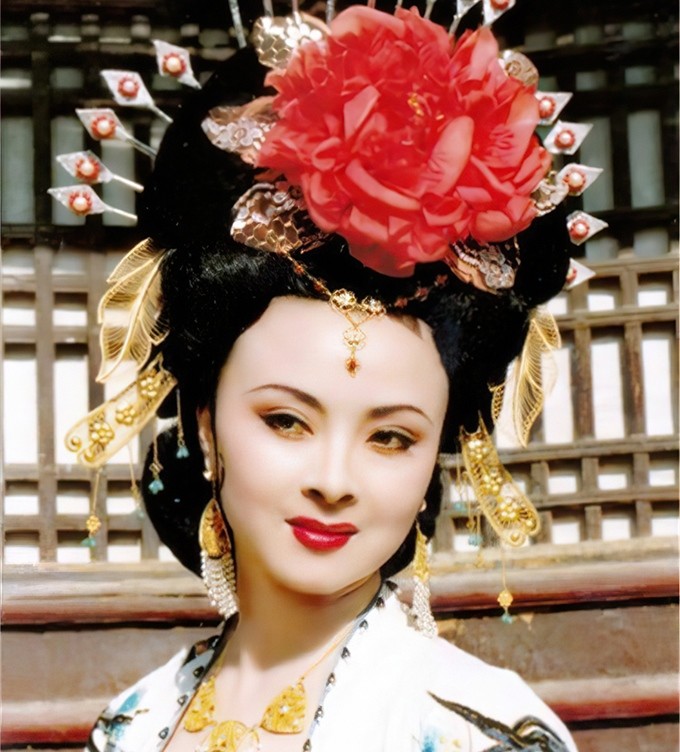 每一个女子都是一个时代美的代表,而关于杨玉环的传说更多,将杨玉环搬