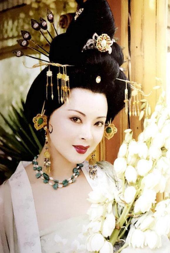 59岁舞蹈演员周洁去世,被誉为"东方美神",出演杨贵妃一角走红