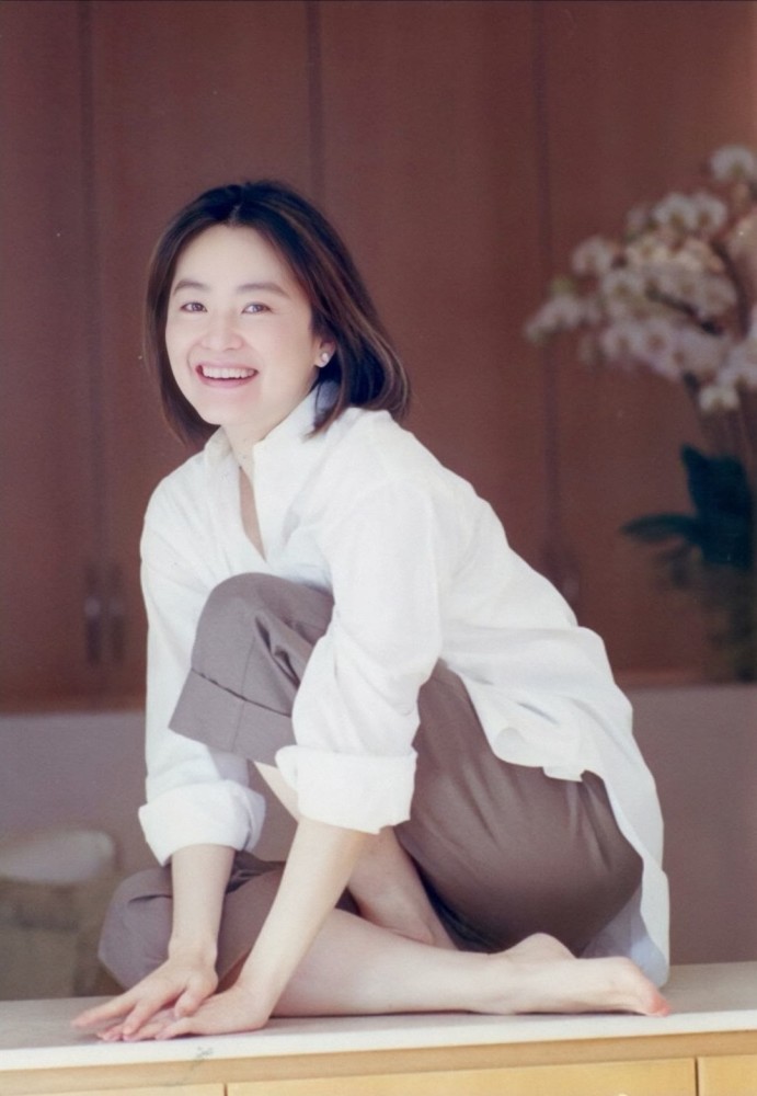 67岁林青霞气质真高级穿搭低调素颜也耐看优雅老去的样子真美