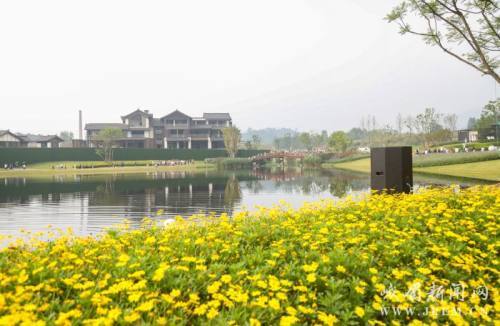 峨眉山"高桥里":美景虽如画 错峰更舒心