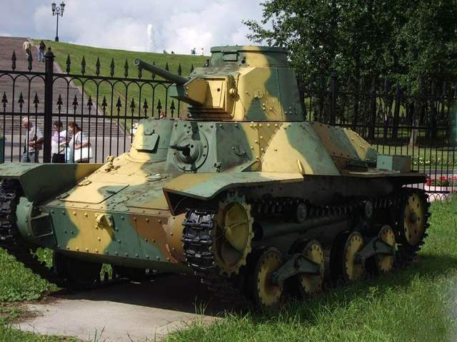 641
