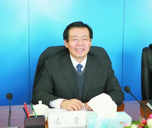 任中国石油西部管道有限责任公司董事长,总经理,新疆石油管理局副局长