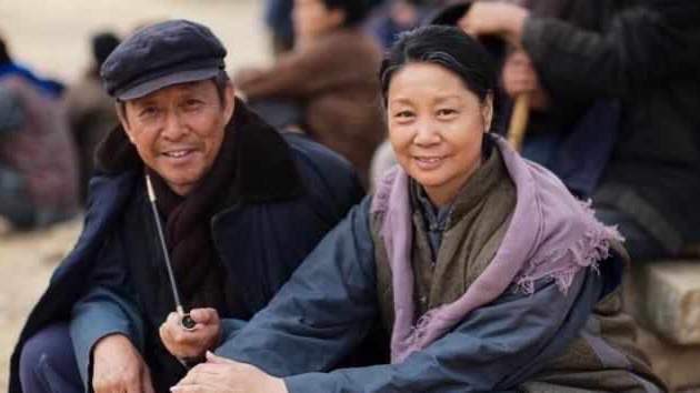 《大江大河》热播,王永泉在剧中饰演老书记,王宏饰演雷士根,孙小会