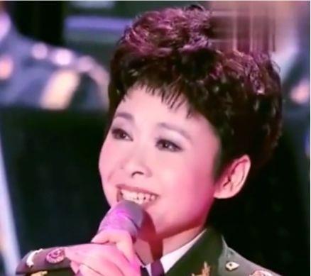 董文华不再隐瞒揭露当年被封杀事实原来我们都被骗了