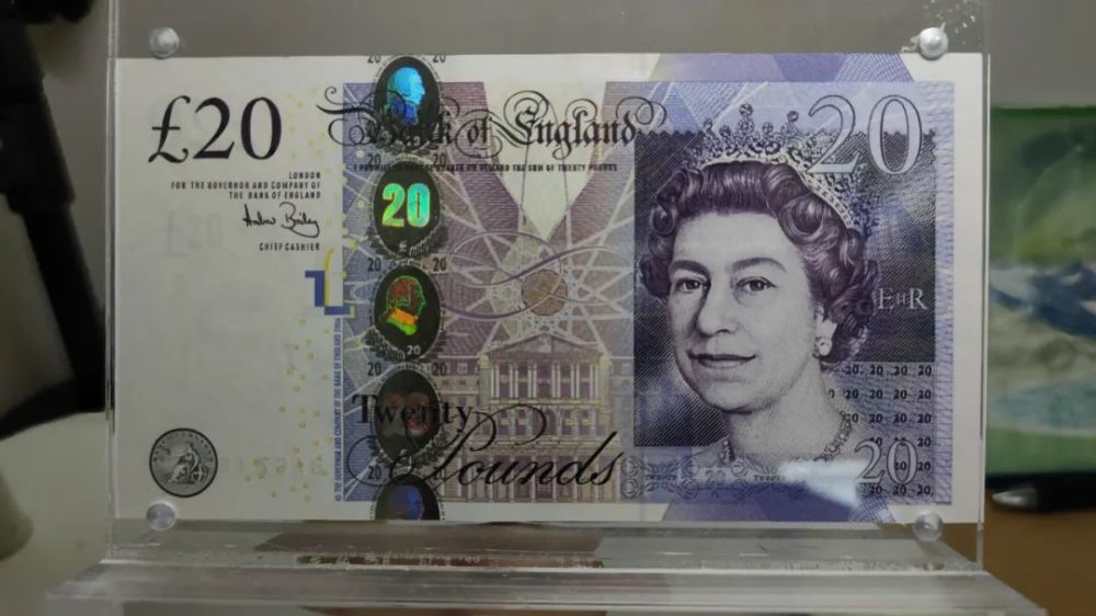 英国20英镑纸币,经济学鼻祖亚当斯密登上票面