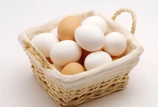 鸡蛋的功效与作用鸡蛋放冰箱可以储存多久