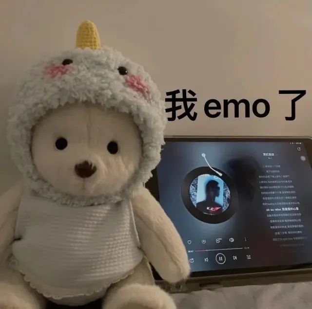 50个聊天很火的emo表情包伤心难过的时候用