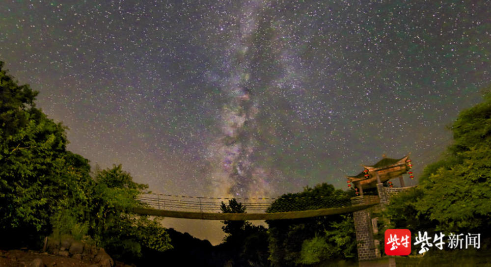 盱眙铁山寺璀璨星空  许昌银 摄