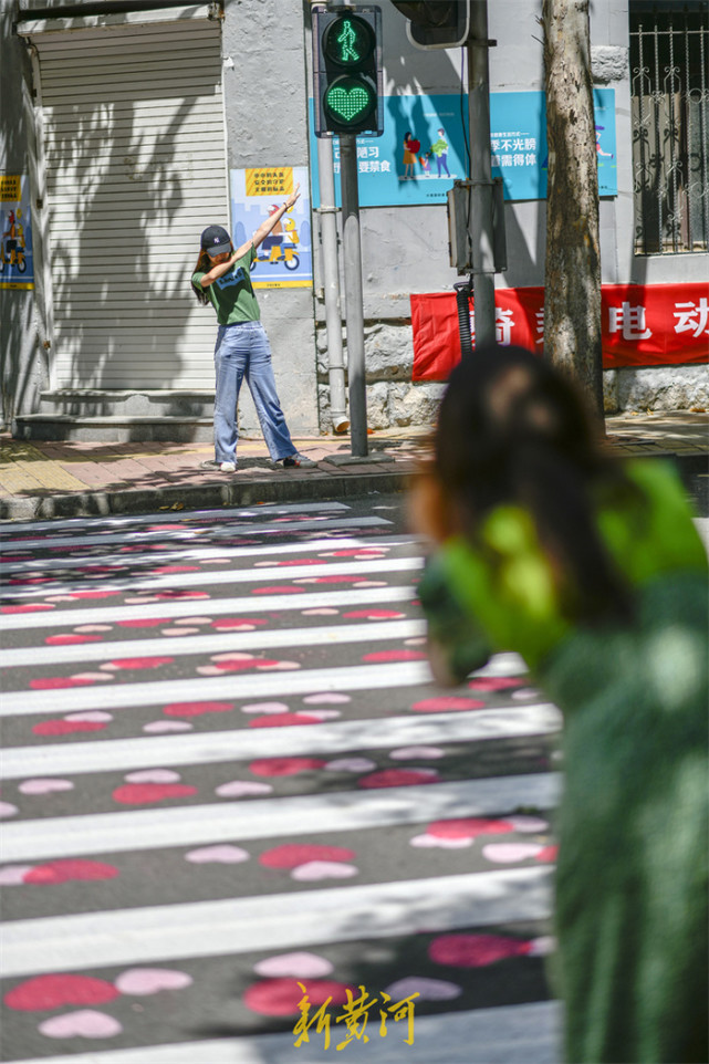 济南百年经三路缘何成为“网红聚集地”_腾讯新闻