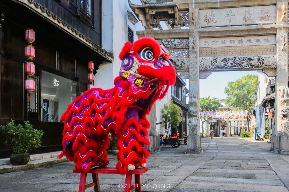 狮城至今已有1400多年的历史,1959年,为了建造新安江水库,狮城,贺城两