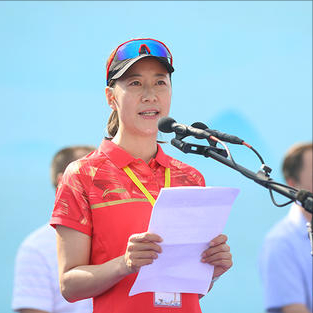 "最孤独的冠军"王丽萍:为何夺冠后不身披国旗,无一国人喝彩?