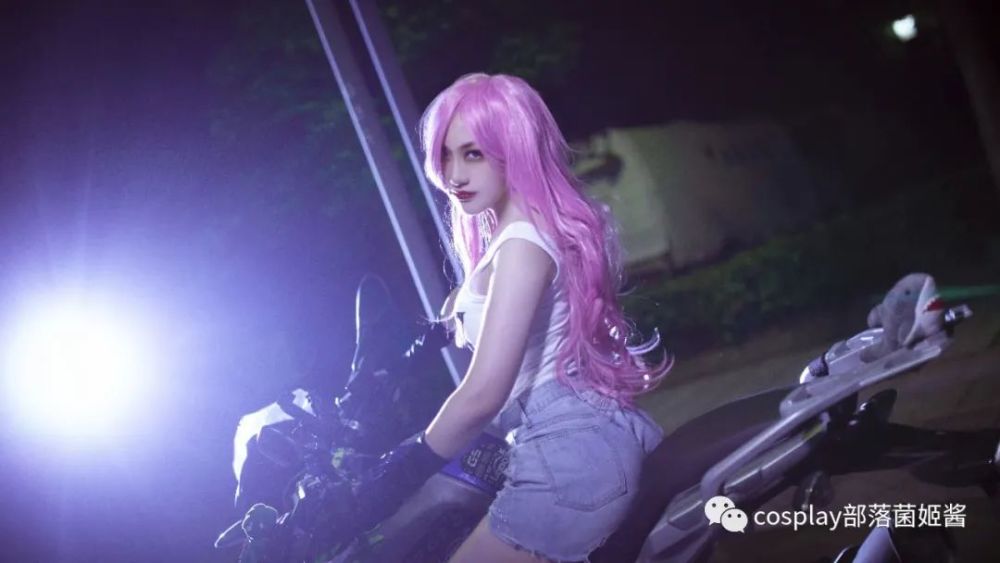 cos:一人之下夏禾cos正片@小禾
