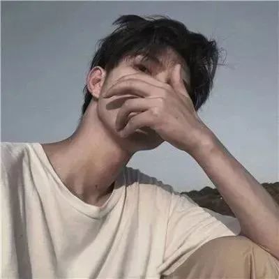 小男孩头像可爱帅萌紫色背景男生头像真人1004期
