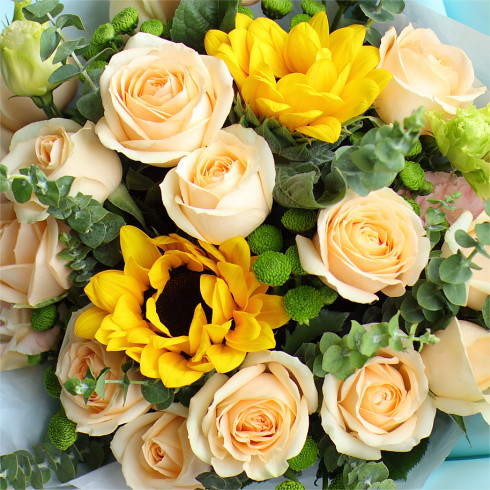 黄玫瑰花语是什么?黄玫瑰的象征意义,黄玫瑰适合送什么人?