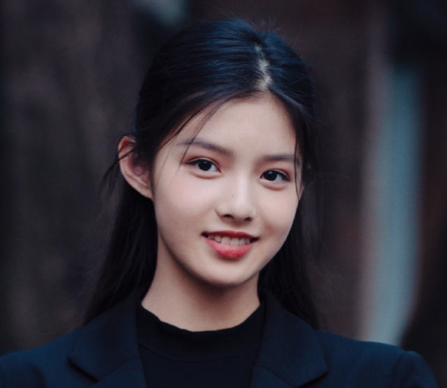 《长津湖》:全片唯一的年轻女演员,什么来头?