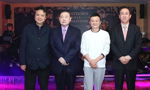许家印关系网太厉害除郑裕彤刘銮雄外跟何鸿燊李嘉诚也有联系