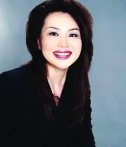重庆主持人吴洁逝世,不久前她给孩子办完满月宴