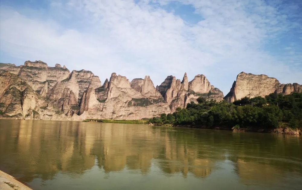 炳灵寺石窟秋日美景,等你来"打卡"!