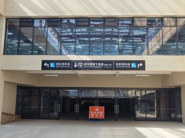不用再绕圈圈!贵港高铁站社会车辆接站全攻略