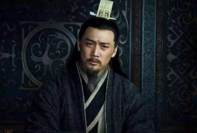 诸葛瑾看着儿子诸葛恪一声叹息这孩子的聪明会给家族带来灾祸