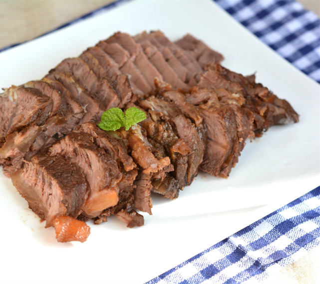 【卤牛肉】