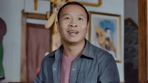 张浩又一部网大上线,搭档"大嫂"徐冬冬,一人分饰两角演技在线