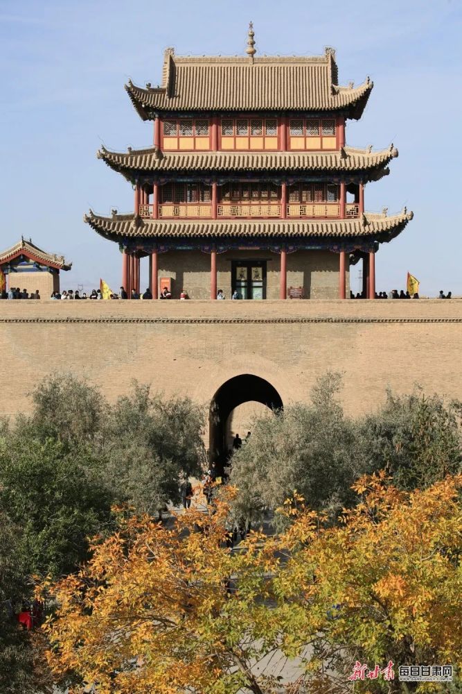 镜观陇原嘉峪关市关城景区国庆假期迎来旅游热