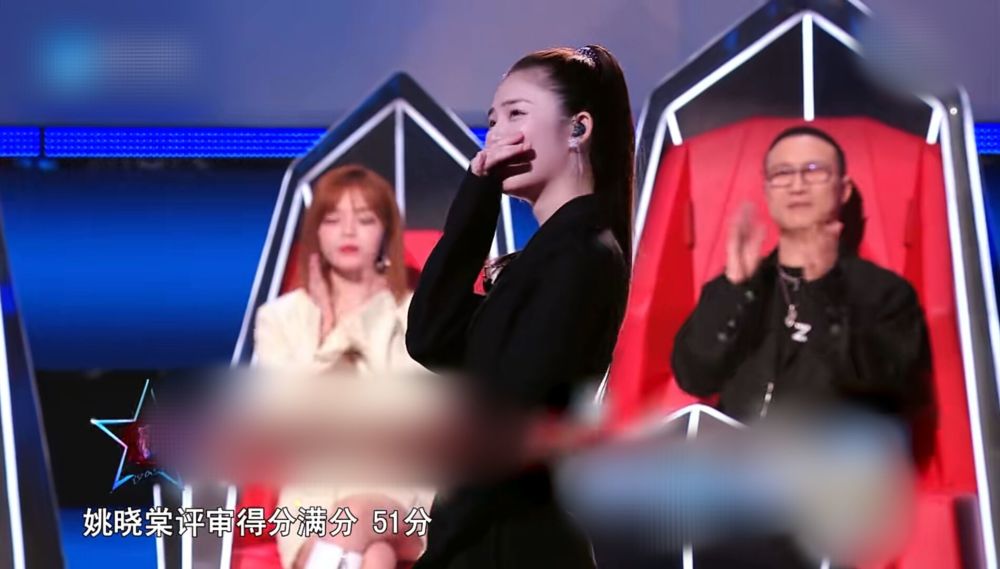 表现并不惊艳的姚晓棠凭啥能拿满分疑似跟谭轩辕有关