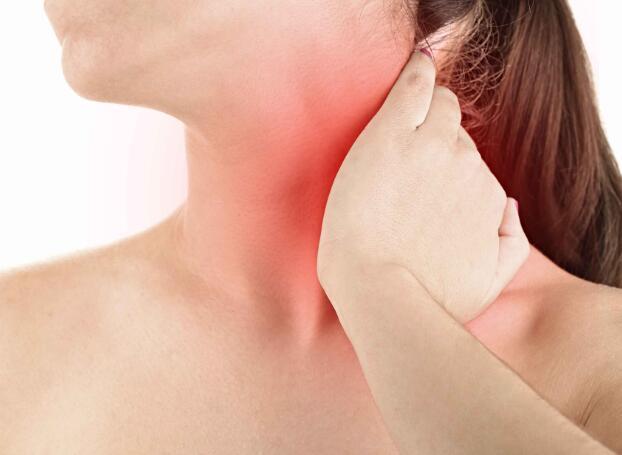 当颈后淋巴结肿大时,一般是由于头皮疾病所导致的,严重时还会有麻疹