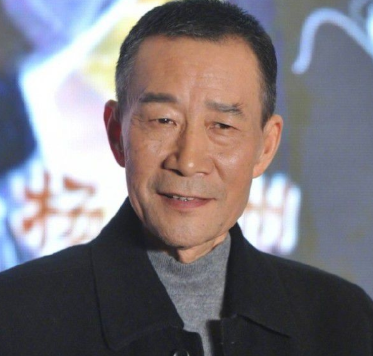 从67岁的李雪健身上,我看到了什么才是"一个演员的自我修养"!