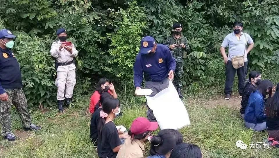 缅甸一小伙去中国务工后失联已3年;21名缅甸人偷渡出境务工被抓