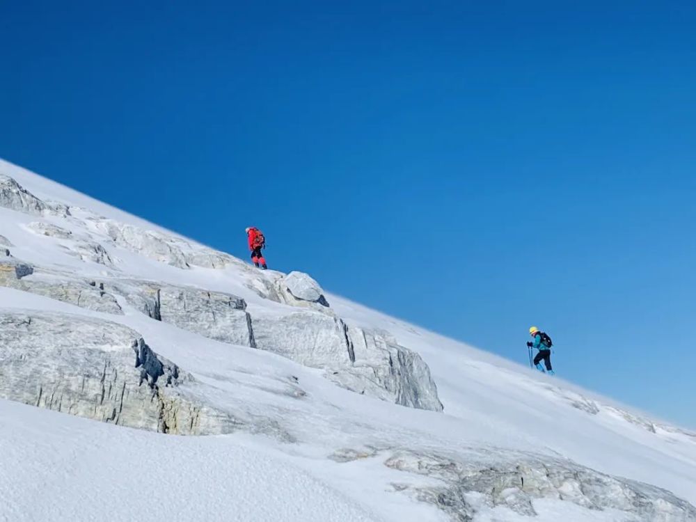 哈巴雪山,你初次攀登的唯一首选