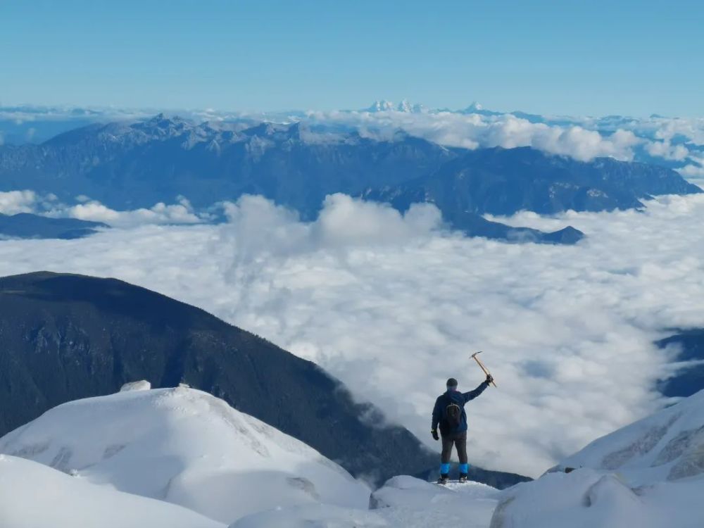 哈巴雪山,你初次攀登的唯一首选