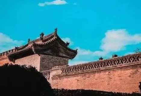 平遥古城墙体坍塌