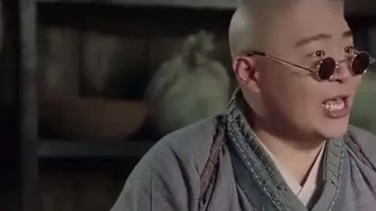 虽然释小龙如今也是仅仅凭借一些网络电影在影视圈当中苦苦的支撑;他