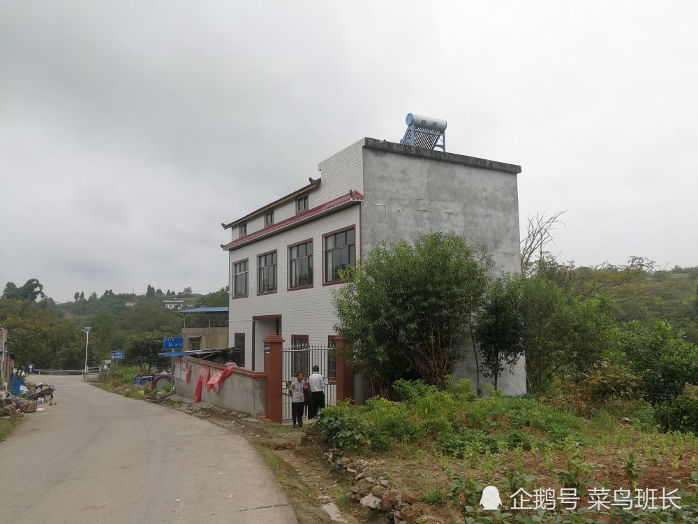 组图:威远县镇西镇护理村掠影