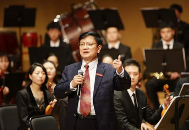 郑强教授坦言儿子没出息被学校开除,大家纷纷点赞:教育到底多难