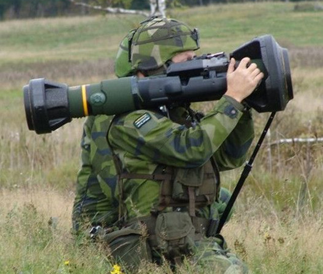 瑞典nlaw便携式反坦克导弹,主战坦克的重大威胁