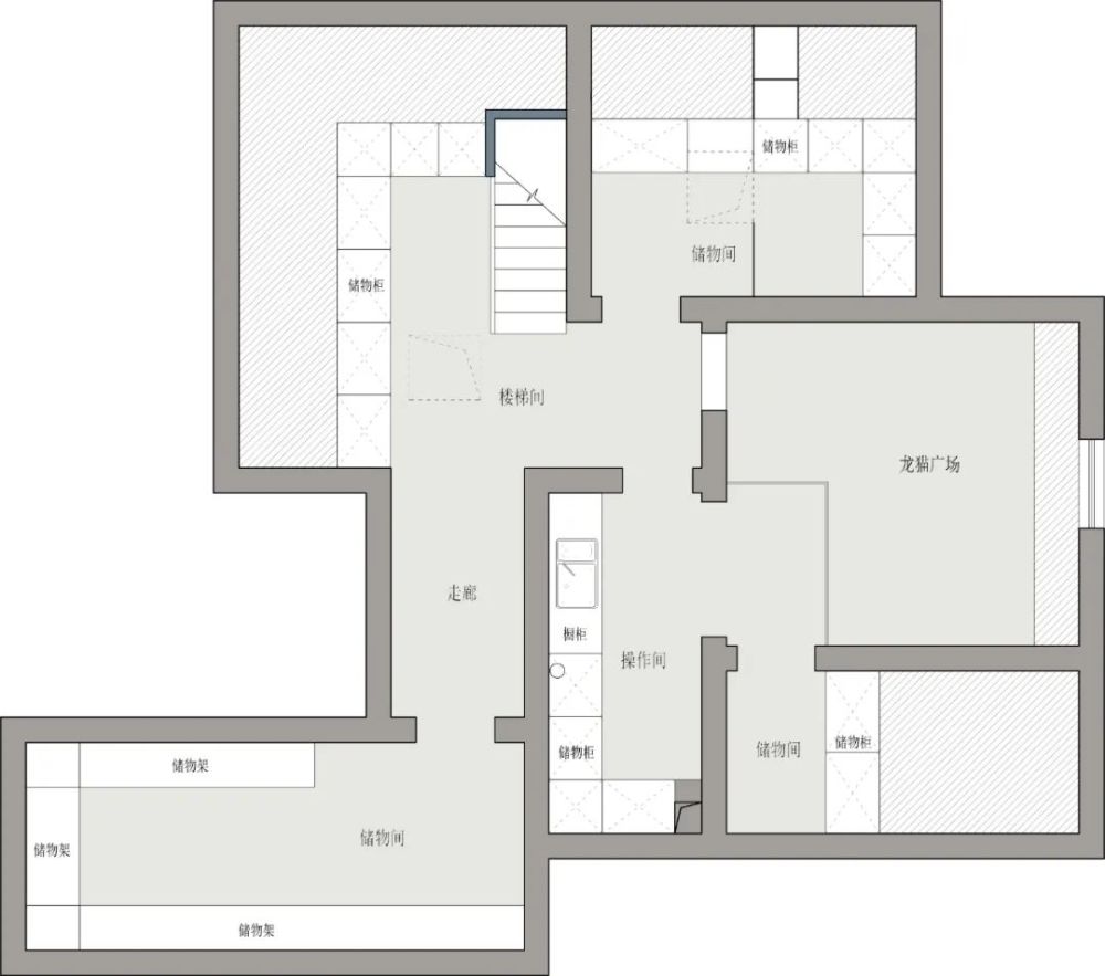 二层平面布局图 设计策略: 1,二楼承担了绝大部分的收纳压力,一整