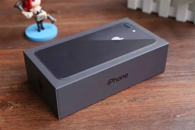 x产品包装iphone十周年,苹果带来了iphone x(这字真不读叉),包装盒上
