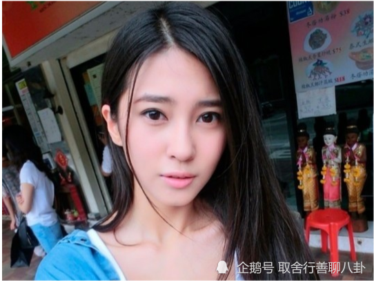低调的是次子洪天祥,现在主要在音乐方面发展;而他的女朋友就是刘奕儿