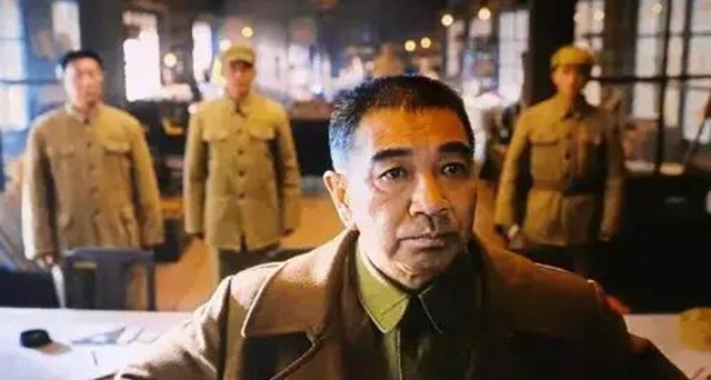 同样演彭德怀,《长津湖》里的周小斌与这6位演员相比