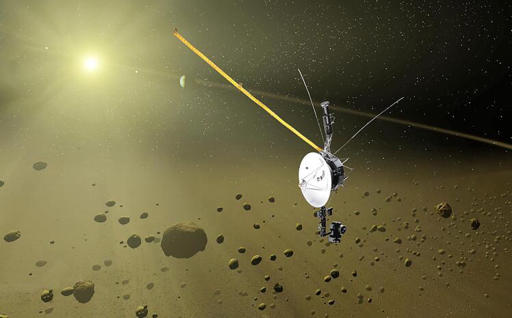 飞了228亿公里的旅行者一号,究竟是如何躲避小行星的?