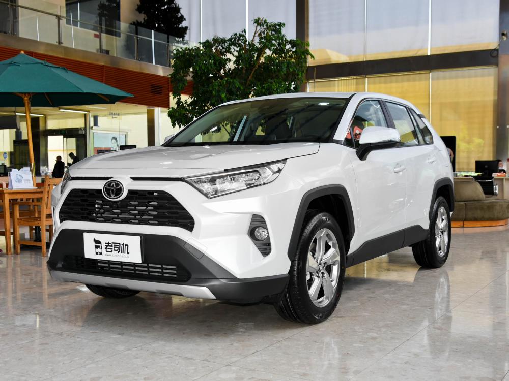 丰田紧凑级suv,省心省油,居家好帮手 实拍rav4荣放