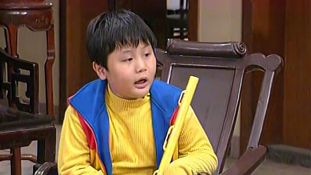 外来媳妇本地郎中的康天庥扮演者李俊毅性格是他最大的硬伤